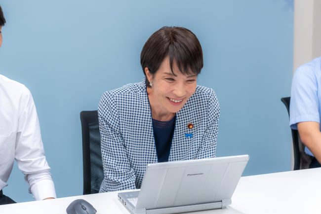 Sanae Takaichi: la primera mujer en llegar al poder en Japón