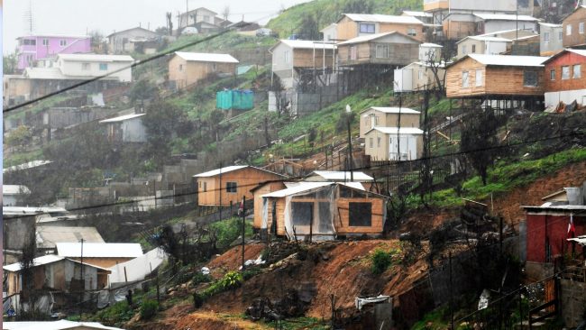 Expertos en La Mesa de Todos advierten que Chile dejó de hablar de pobreza y llaman a modernizar las políticas sociales