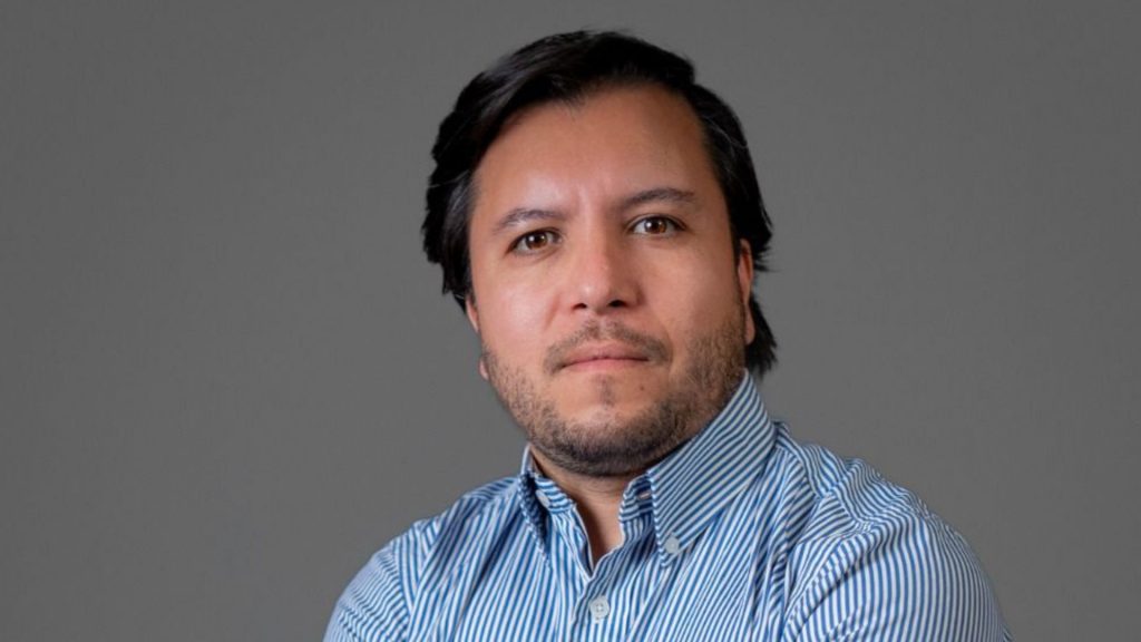 Jorge Valverde advierte que la sobrecarga regulatoria y la falta de una evaluación integral frenan el crecimiento del país