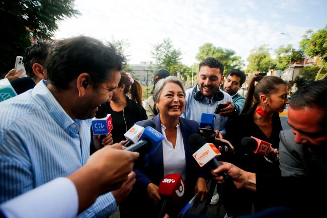 Jara baja el tono por cita Frei–Kast: “Siento dolor por las injusticias, no por sus palabras”