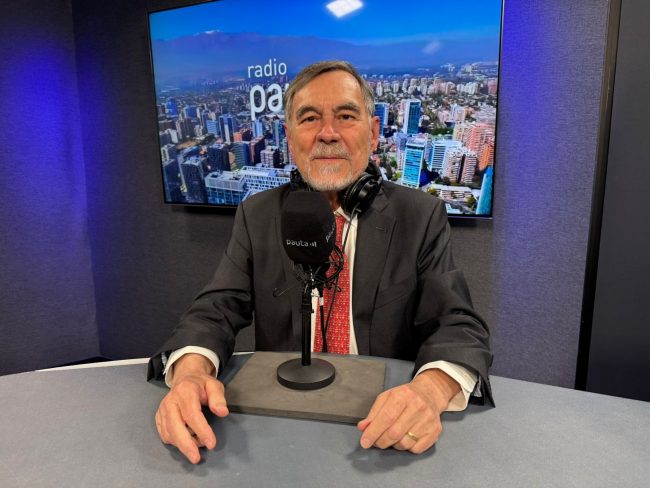 Luis Eduardo Escobar (comando Jeannette Jara): “Nuestro compromiso es llegar a un ingreso vital de 750 mil pesos a enero de 2030"