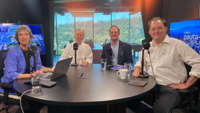 Cómo enfrentar el déficit habitacional: Encargados de Vivienda de Jara y Kast exponen sus propuestas en La Mesa de Todos