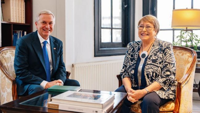 Kast se reúne con expresidenta Bachelet y descarta pronunciarse sobre su candidatura a la ONU antes del 11 de marzo