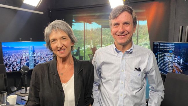 Juan Larraín alerta sobre los riesgos de un sistema científico centrado en publicar a cualquier costo, la desconfianza y el negacionismo