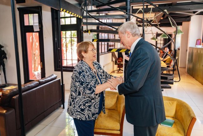 Encuesta Cadem revela optimismo por próximo gobierno de Kast y un 52% cree que debería apoyar a Bachelet en la ONU