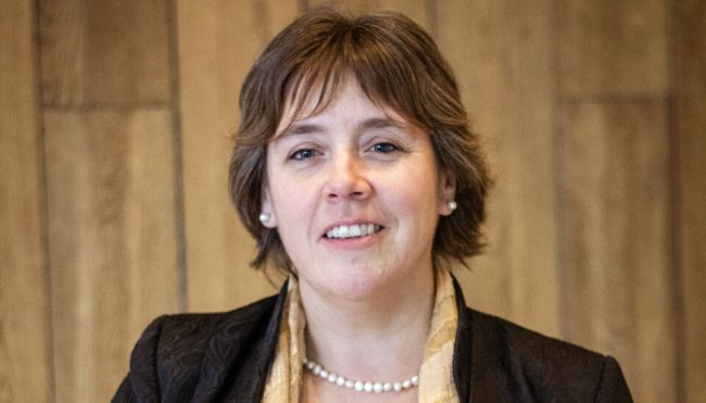 Loreto Seguel y el estancamiento productivo del salmón: "El desafío para 2026 es cómo mejorar los niveles"