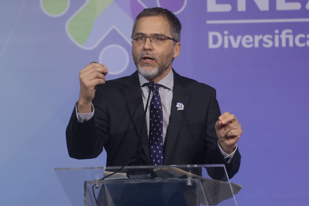 Chile rompe récord histórico de exportaciones y consolida su giro hacia servicios e innovación