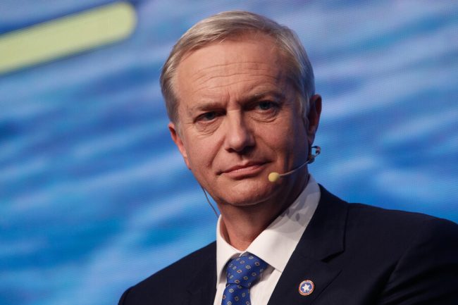 Kast en ICARE: ajustes sin motosierra y gabinete para el 20 de enero