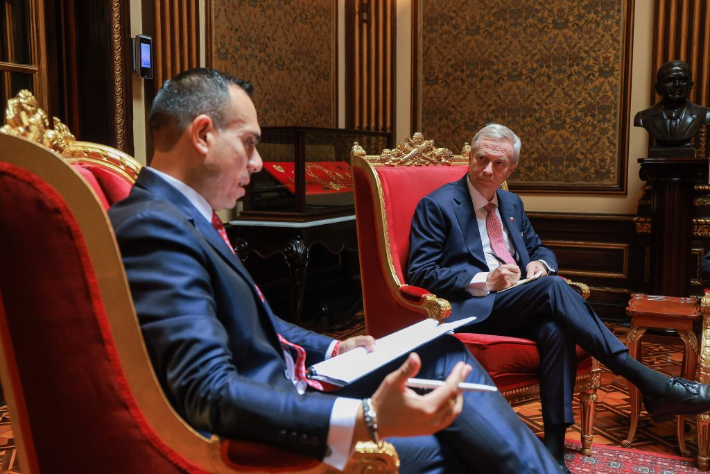 Gobierno peruano cierra la puerta a un corredor humanitario para migrantes