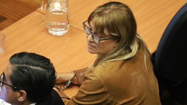 Fiscalía pide prisión preventiva para exministra Ángela Vivanco