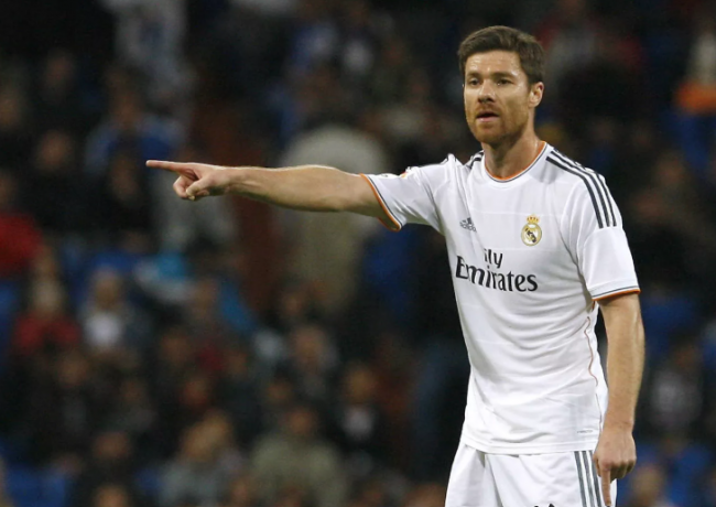 Real Madrid destituye a Xabi Alonso: su rendimiento y quién asume el banquillo