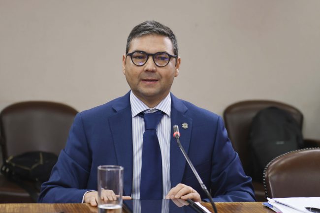 Eugenio Campos por irregularidades en recursos para megaincendio de Valparaíso: la emergencia no es 