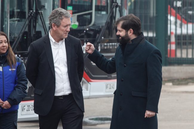 Ministro Muñoz informó al Presidente Boric sobre alerta de EE.UU. antes de anular concesión del cable chino