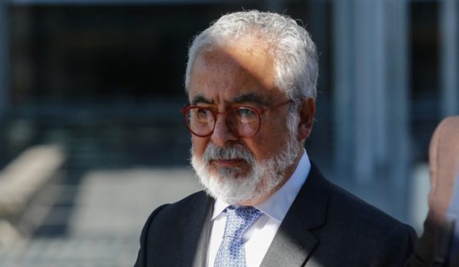 Corte relaja cautelares para Hermosilla: pasó de arresto domiciliario total a nocturno