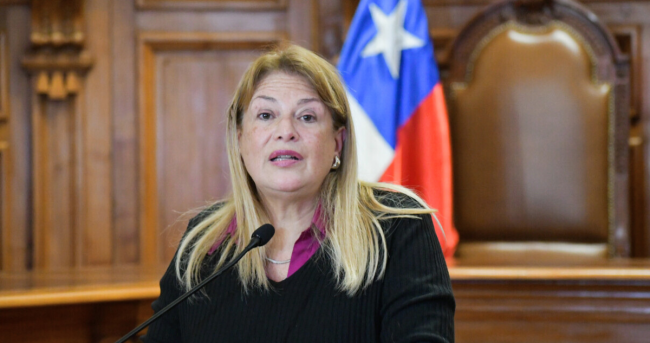 Tribunal mantiene prisión preventiva de Ángela Vivanco tras revisión de cautelares