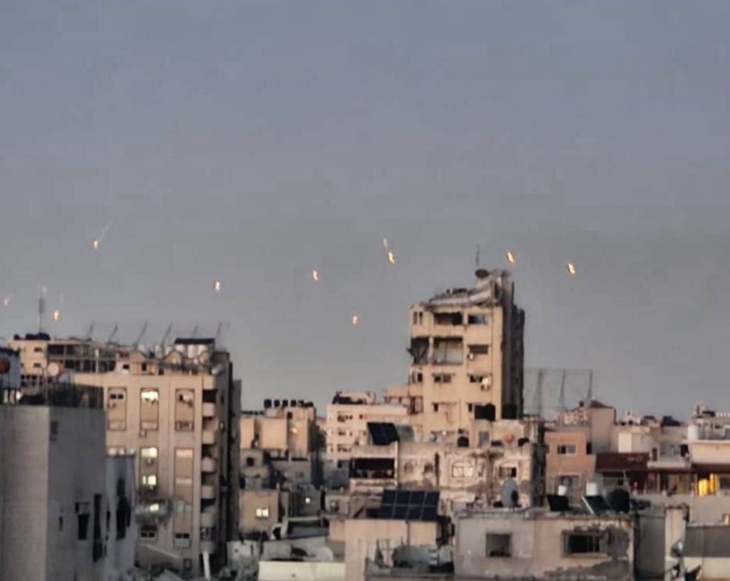 EE.UU. e Israel lanzan ataque contra Irán y Teherán responde con misiles y drones