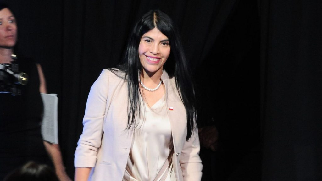 Gobierno congela becas de magíster y posdoctorado en el extranjero por ajuste fiscal