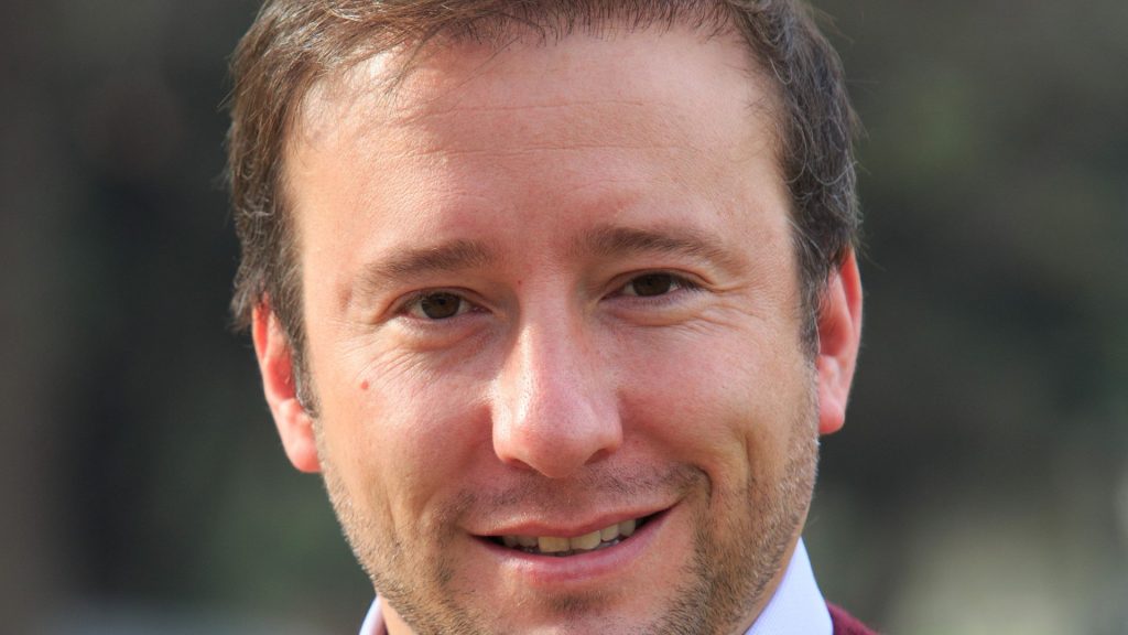 Renuncia administrador municipal de Ñuñoa tras revelarse condena por conducción en estado de ebriedad