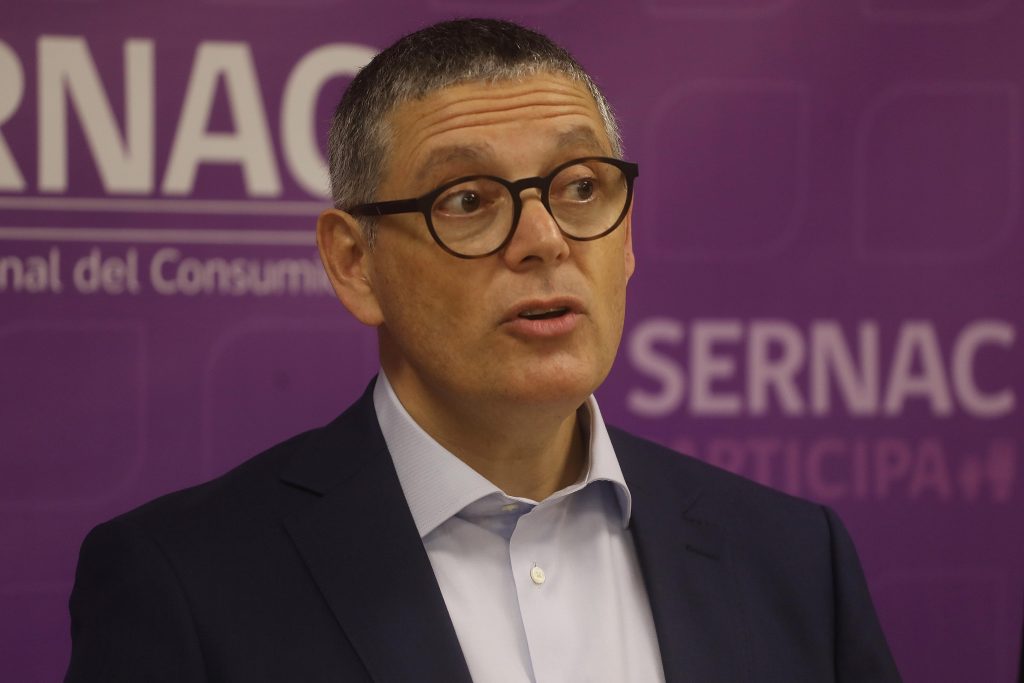 Director del Sernac deja el cargo tras solicitud del Gobierno y su reemplazo se definirá por concurso público