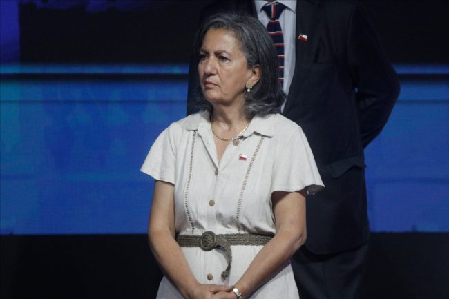 Ministra Chomali descarta impacto en pacientes por ajuste fiscal y busca nuevos recursos para oncología