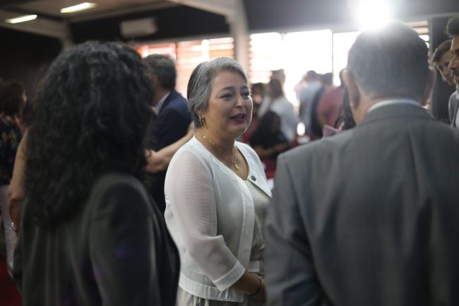 Jara cuestiona apoyo de Kast a conmutación de penas: “Su sector impulsa una ley para que criminales queden libres”