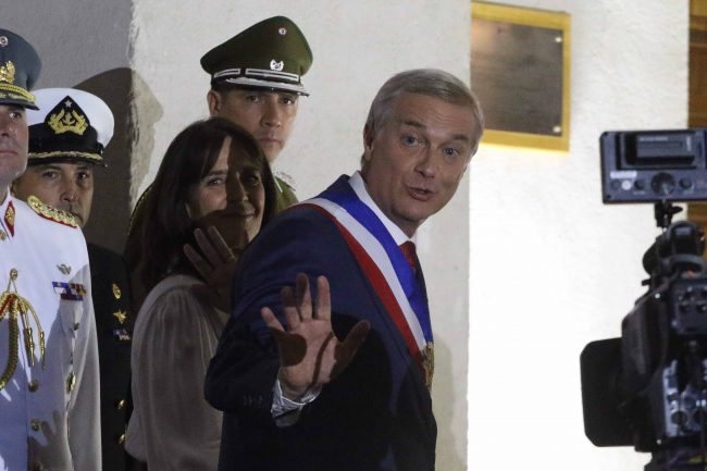 Qué son y en qué consisten los decretos firmados por el Presidente Kast, a horas de asumir