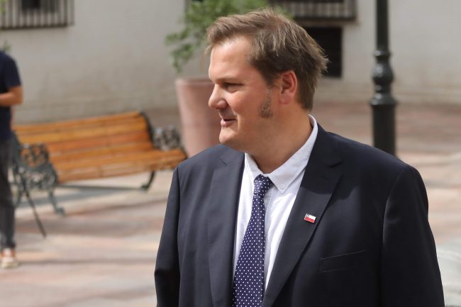 "Estado en quiebra": el concepto de la Secom que generó distancia en los propios ministros y que el gobierno debio borrar de redes sociales