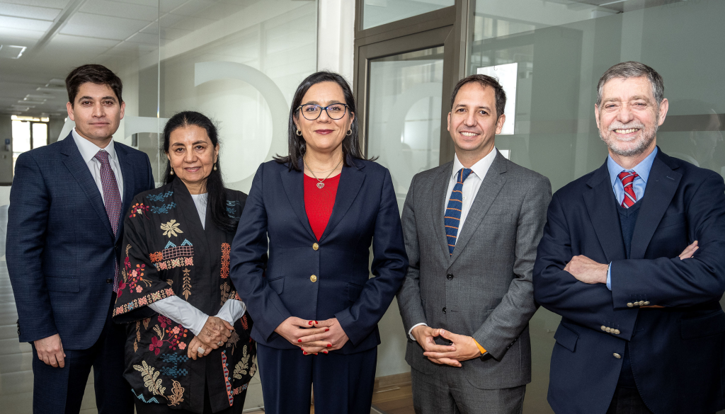 El crítico informe del CFA por manejo fiscal del gobierno de Boric: apunta a "errores reiterados y significativos"