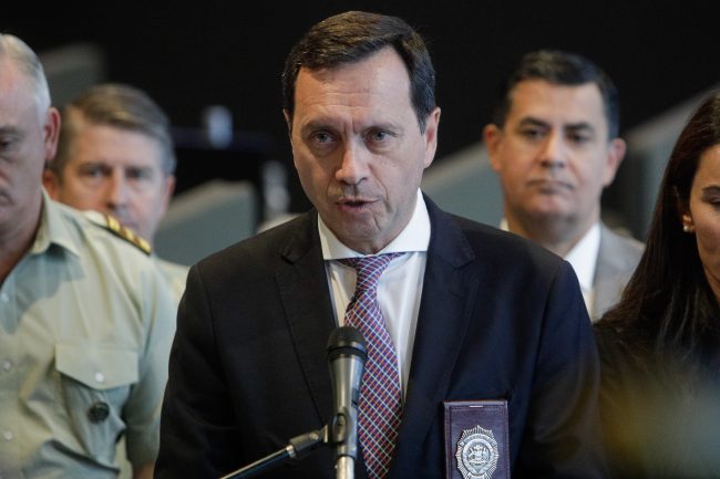 Director de Investigaciones enfrenta citación clave en el Congreso por salida de subdirectora de la PDI