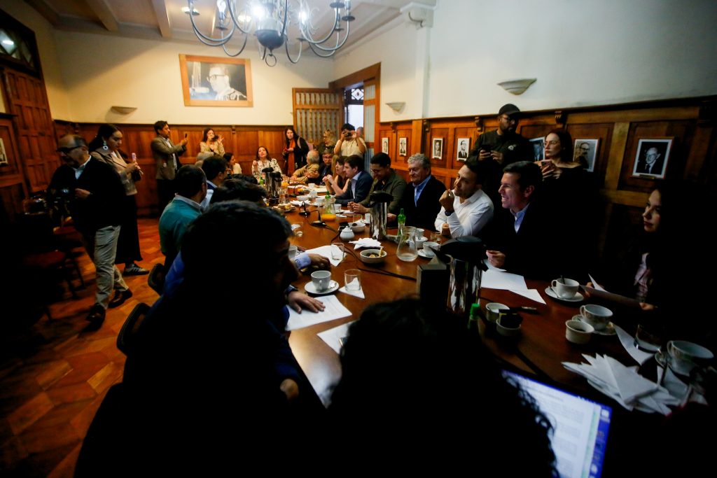 Oposición coordina ofensiva ante el TC por proyecto de reconstrucción y acusa inconstitucionalidad en varios artículos