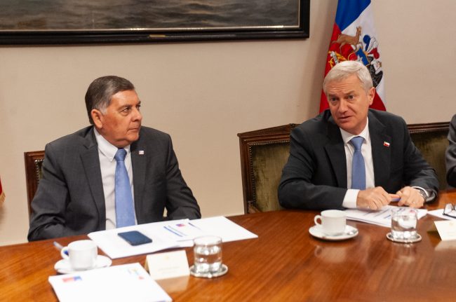 Presidente Kast firma proyecto de Reconstrucción Nacional tras varias postergaciones en su ingreso al Congreso