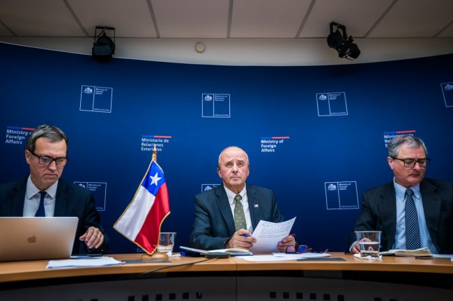 Chile califica de "inaceptable" el cierre del estrecho de Ormuz