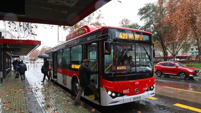 "Paga tu pasaje" será ley: Endurece sanciones a evasores del transporte público