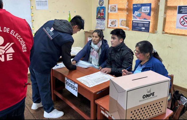 Elecciones en Perú: Sánchez desplaza a López Aliaga y se instala en segunda vuelta con Keiko Fujimori