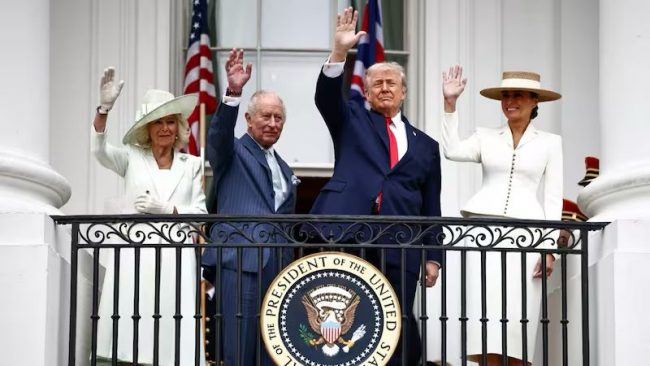 "Si no fuera por nosotros, ustedes hablarían francés": Los detalles de la cena entre Carlos III y Donald Trump