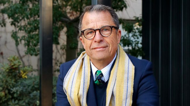 Sebastián Edwards por Reconstrucción Nacional: "El plan está bien encaminado, pero la comunicación ha sido débil"