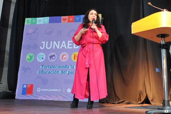 Junaeb acudirá a Fiscalía por presuntas irregularidades superiores a $14 mil millones detectadas tras auditoría