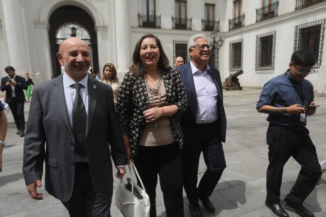 Oposición endurece críticas tras cambio de gabinete y acusa improvisación en gestión de Kast