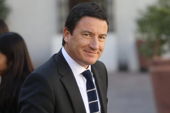 Senador Squella busca bajar tensión con Chile Vamos tras polémica por acusación contra  Grau