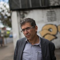 Roberto Brodsky alerta sobre la fragmentación social, pérdida de comunidad y tensión generacional en el mundo actual
