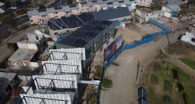 Minvu inicia nueva etapa en El Olivar: comienzan nuevas viviendas y avanzan demoliciones por fallas estructurales
