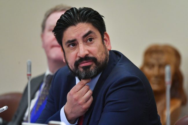 Exdiputado Rubén Oyarzo por caso de niños haitianos: "No tengo ninguna duda de que hay funcionarios públicos involucrados"