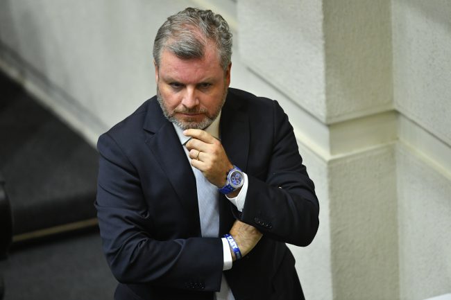 Senador Trisotti por caso de niños haitianos: 