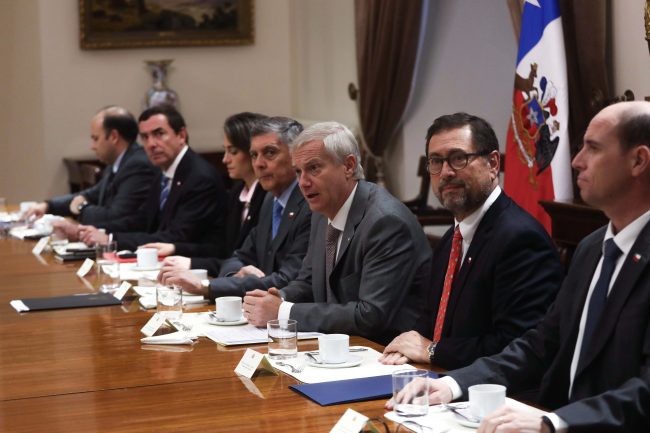 Presidente Kast reúne a los poderes del Estado por caso de niños haitianos y crea fuerza de tarea especial