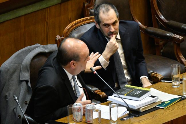 AC contra Grau: Cámara rechaza cuestión previa y discute fondo del libelo