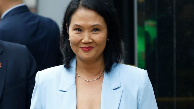 Keiko Fujimori supera al candidato izquierdista Roberto Sánchez por poco más de 39 mil votos