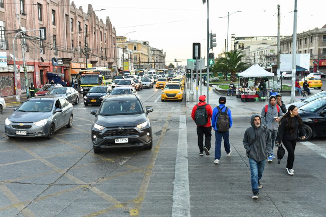 Vacaciones de invierno ponen en pausa el ruido de Santiago: el tránsito vuelve a aparecer como el principal responsable