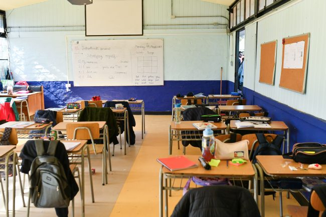 Suspenden clases este lunes en algunas regiones: revisa todas las comunas donde no habrá actividades por el sistema frontal