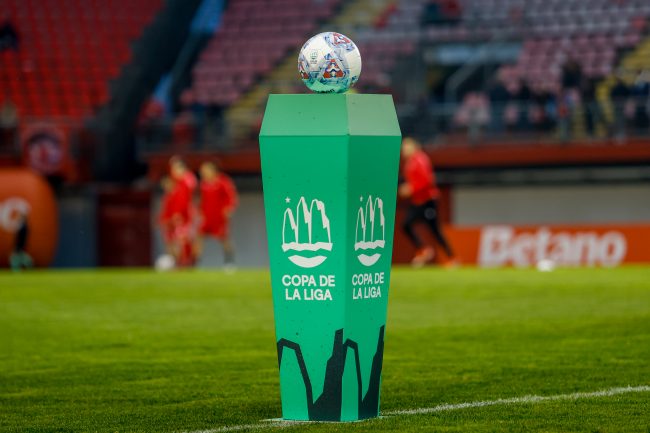 Sistema frontal obliga a suspender el fútbol chileno