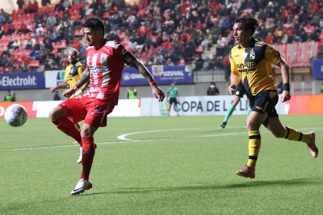 Por temporal: se suspende partido de la Liga de Primera y otro sigue en duda
